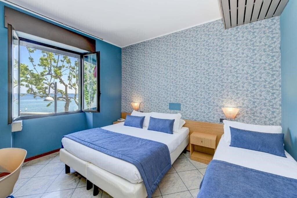 Фото Aurora Hotel 3*