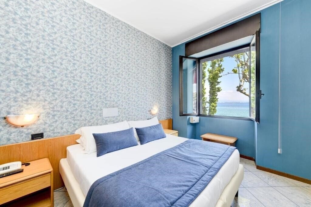 Изображение Aurora Hotel 3*