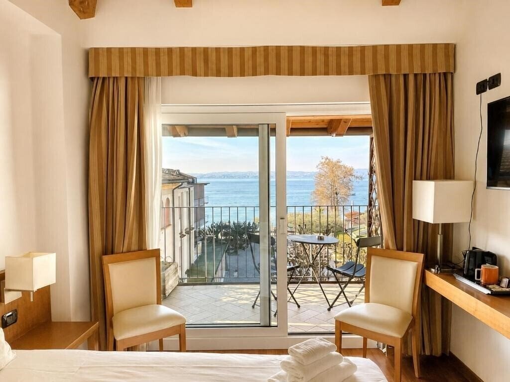 Готель Mavino Hotel 3*