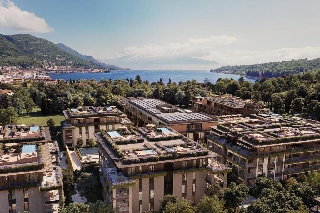 Готель Falkensteiner Resort Lake Garda 5*