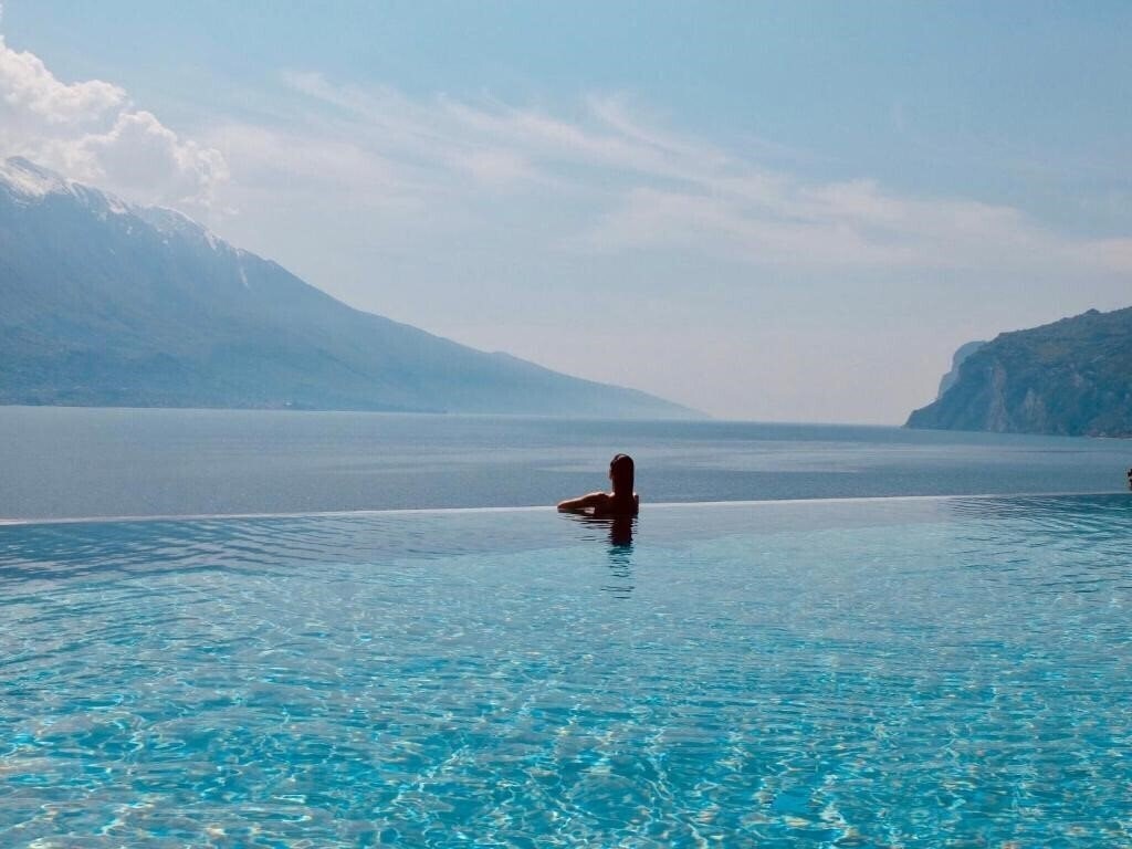 Отель Eala My Lakeside Dream 5*
