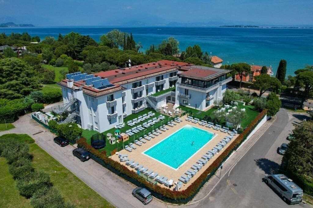 Фото Oliveto 4*