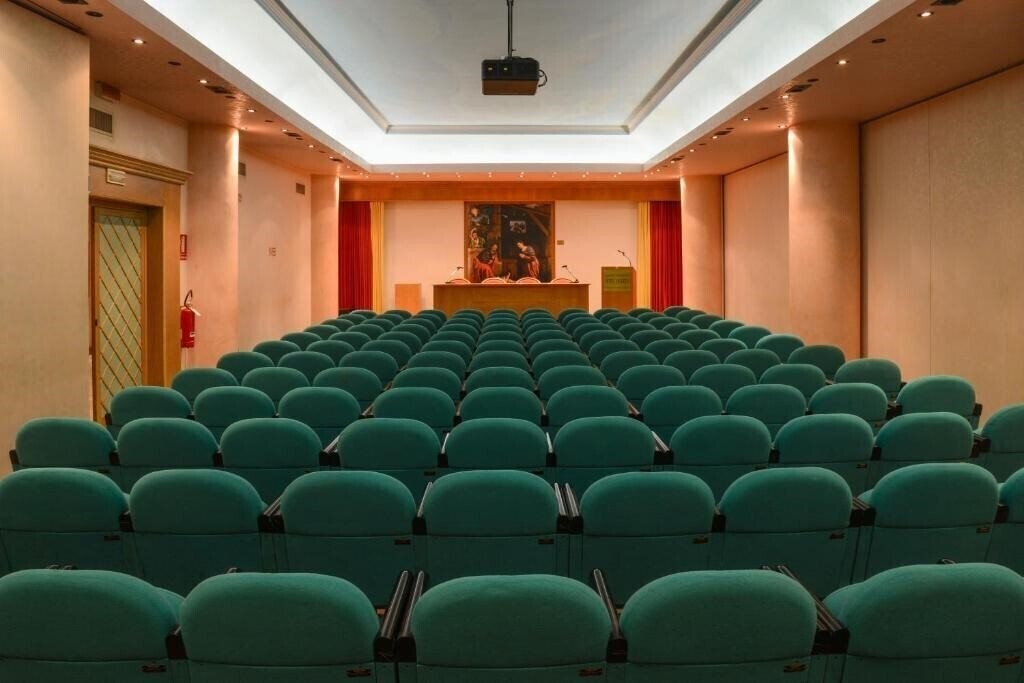 Фотография Oliveto 4*