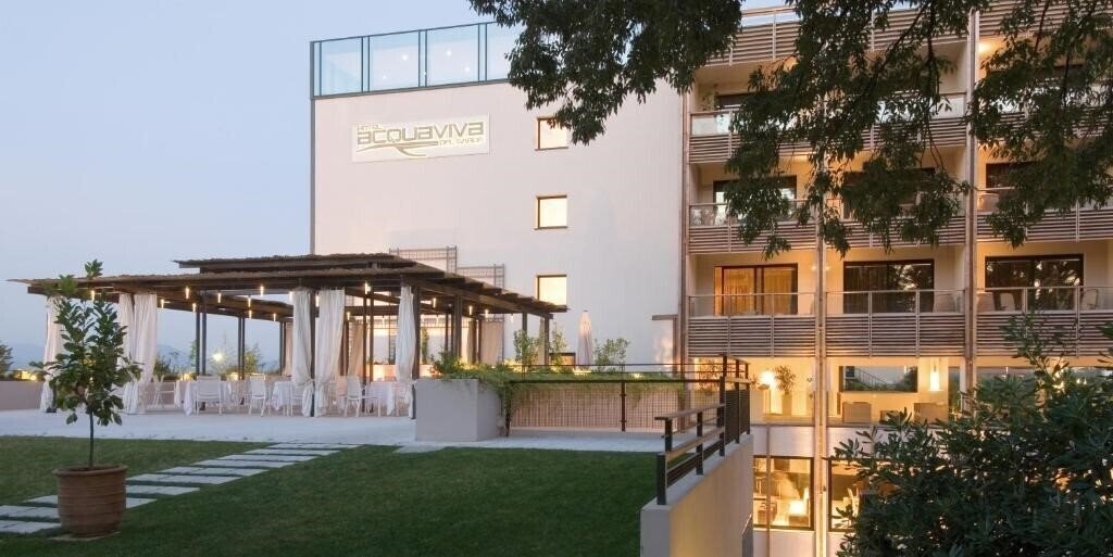 Отель Acquaviva del Garda 4*
