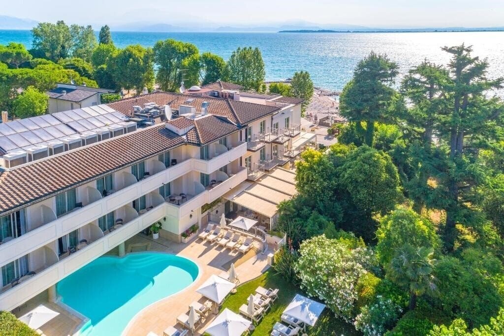 Готель Villa Rosa Hotel Desenzano 4*