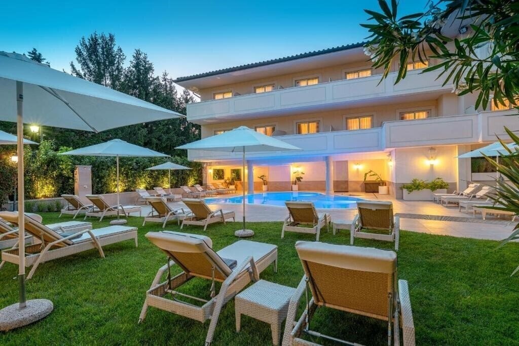 Фото Villa Rosa Hotel Desenzano 4*