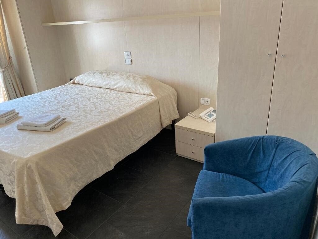 Фото Hotel La Perla 3*