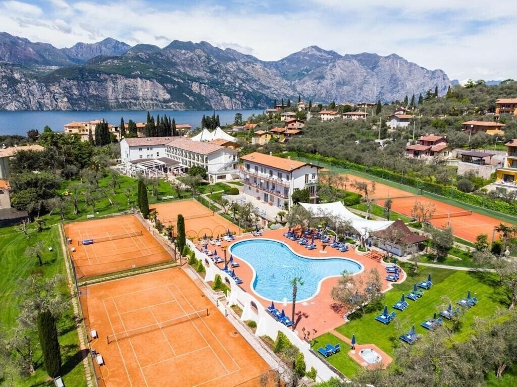 Отель Club Hotel Olivi - Tennis Center 3*