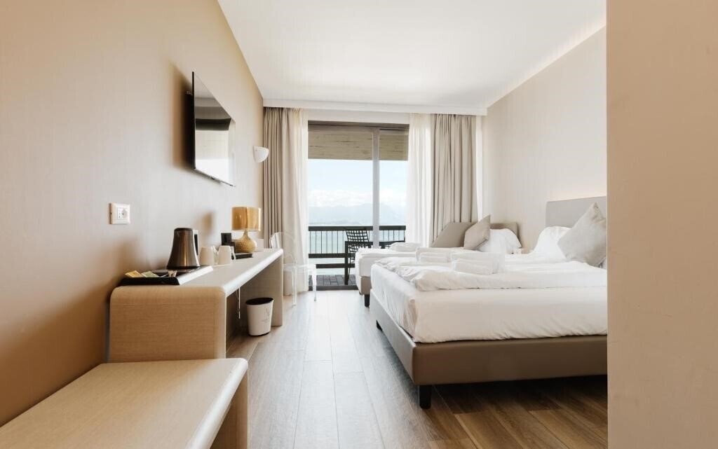 Фото Hotel Aquila D'oro Desenzano 4*