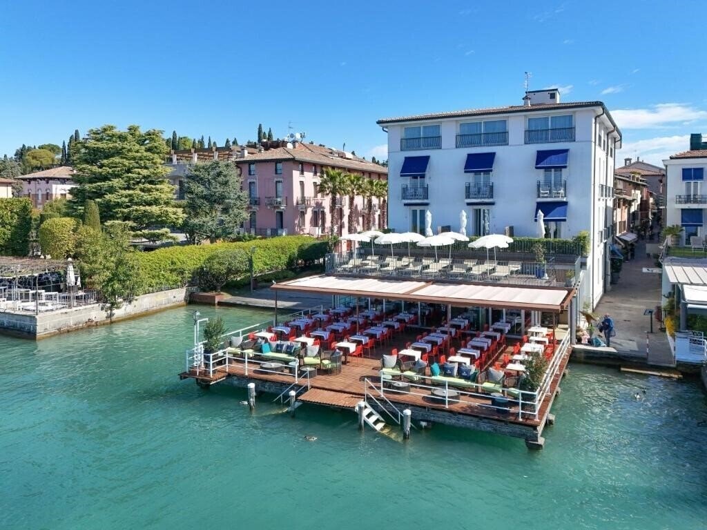 Отель Hotel Flaminia 4*