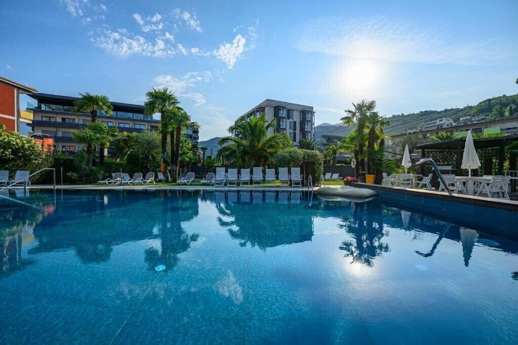 Фотографія Hotel Riviera (Riva del Garda) 3*