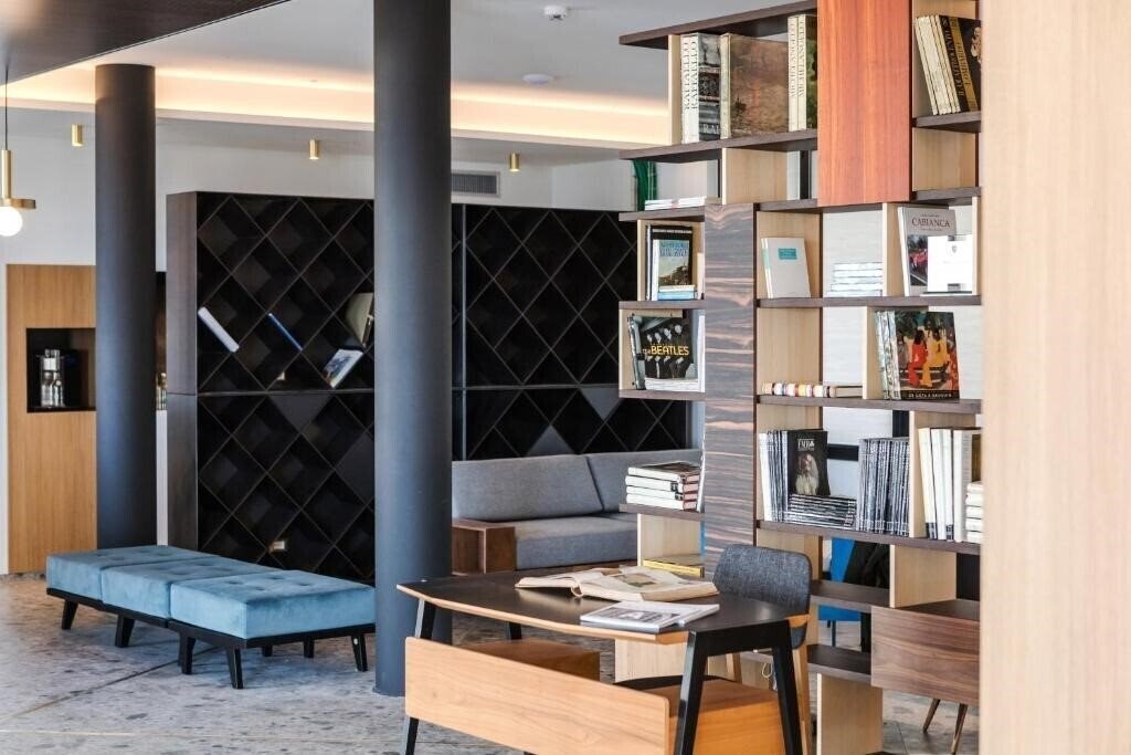 Фотографія Maisonme Boutique Hotel 4*