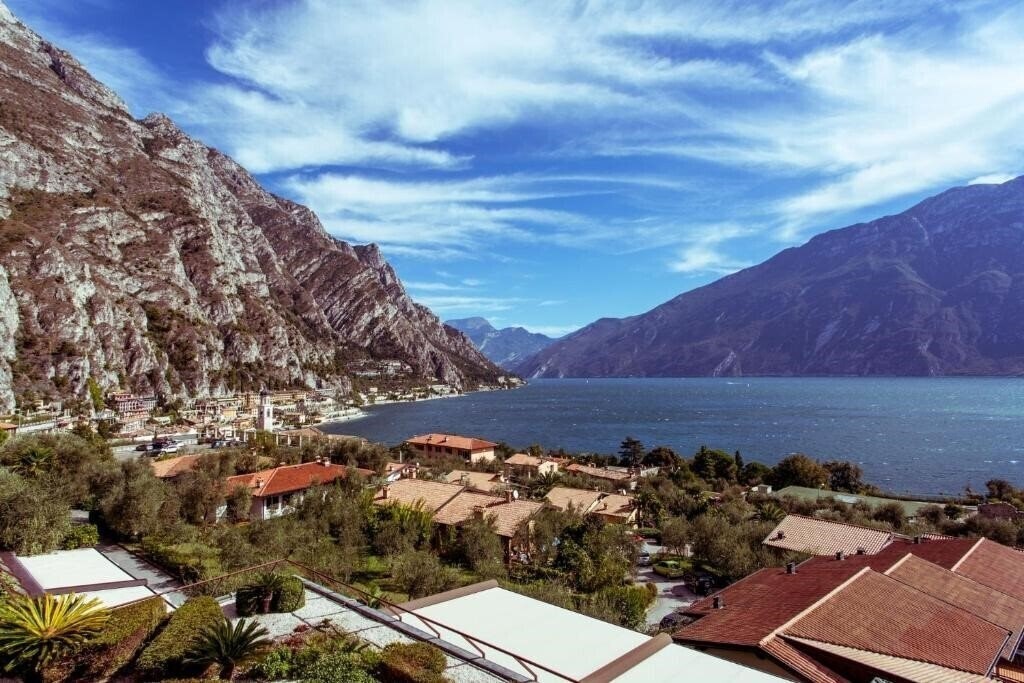 Фото Hotel Ilma Lake Garda Resort 4*