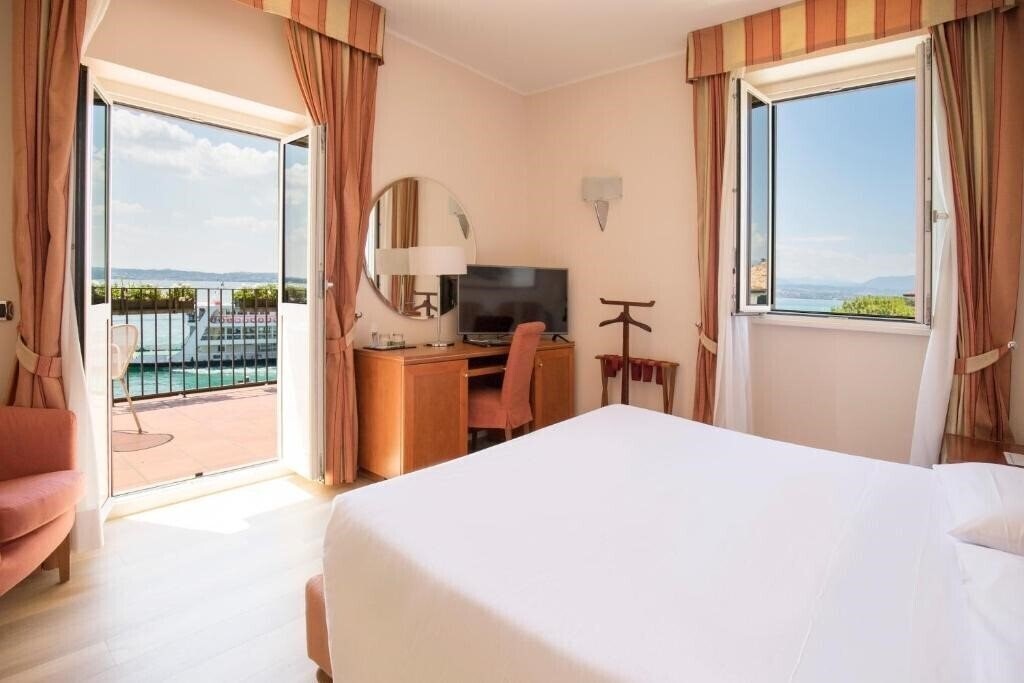 Картинка Sirmione 4*