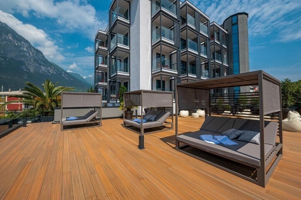 Фото Lake Front Hotel Mirage 4*