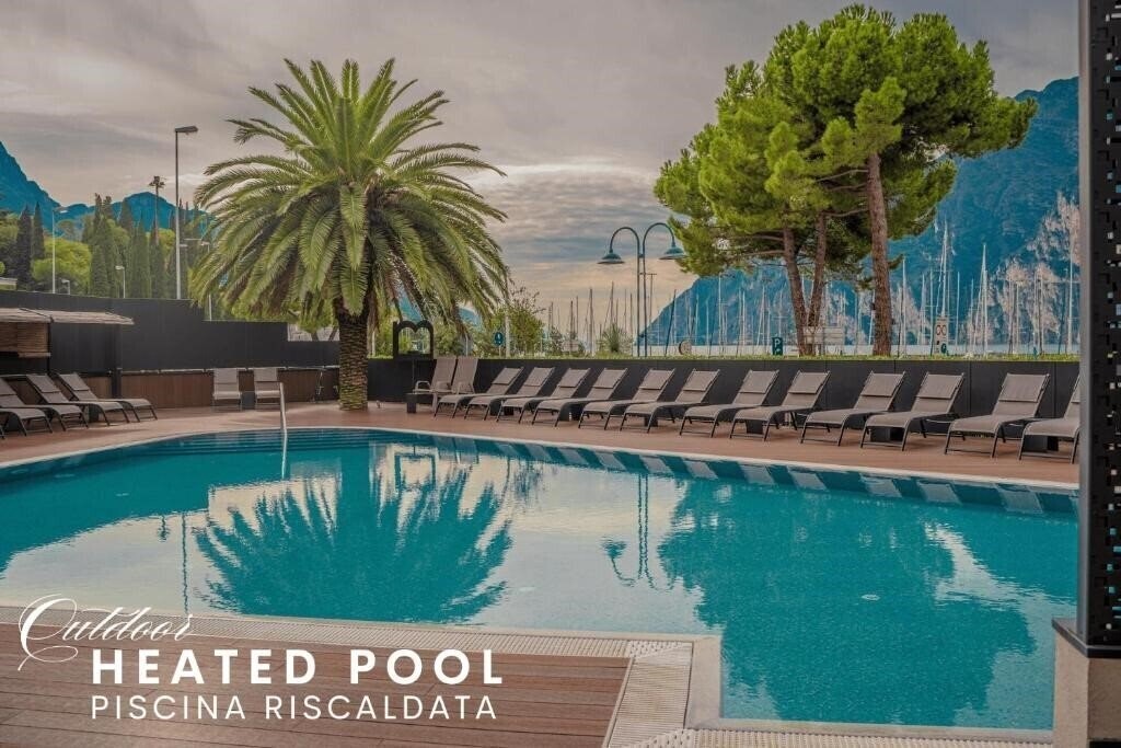 Зображення Lake Front Hotel Mirage 4*