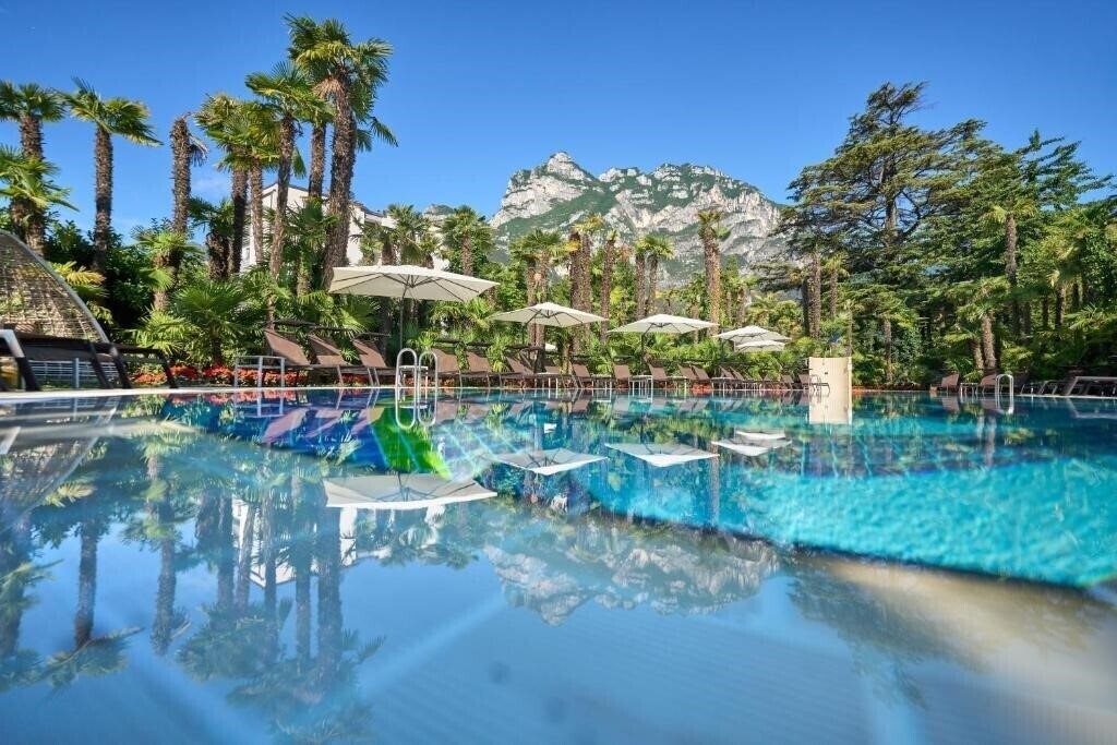 Фото Parc Hotel Flora 4*