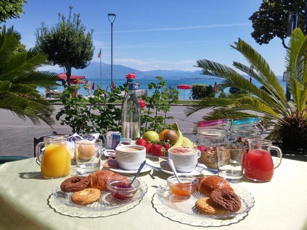 Фотография Hotel Riviera (Desenzano) 3*