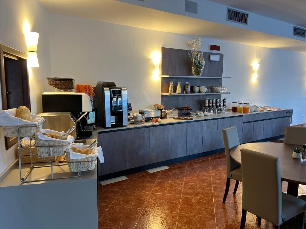 Фотография Wind Hotel 3*