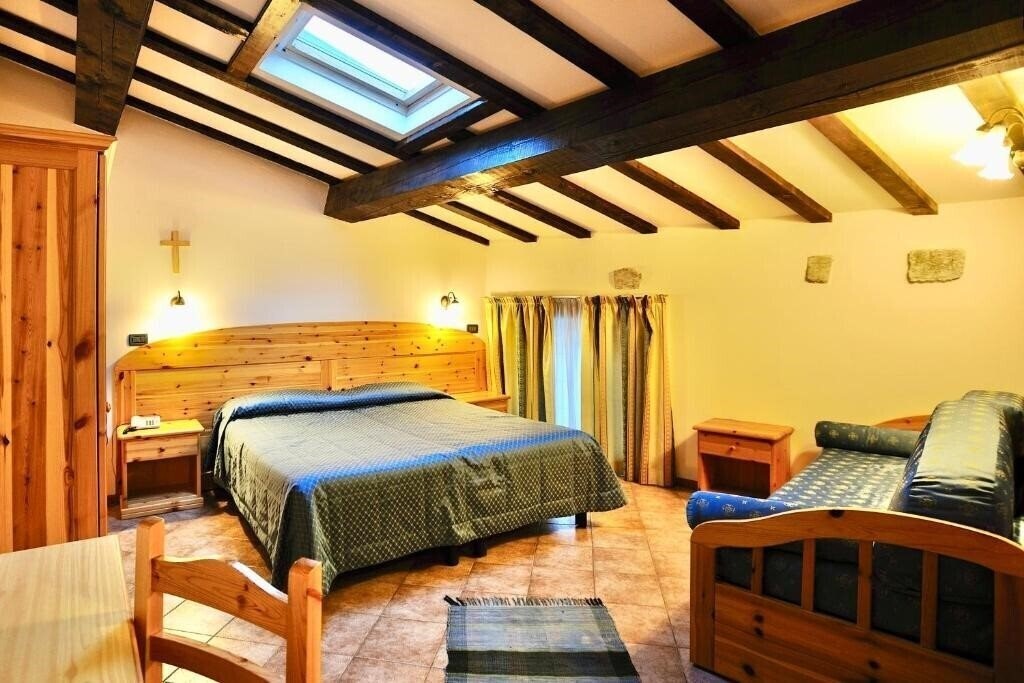 Фото Vittoria (Riva del Garda) 3*
