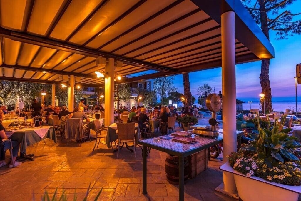 Фотография Hotel Maximilian (Bardolino) 3*