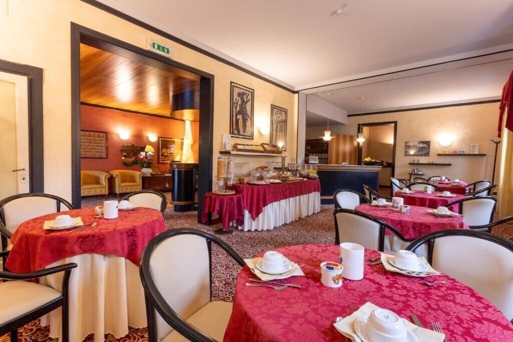 Фотография Hotel Giardinetto (Desenzano) 3*
