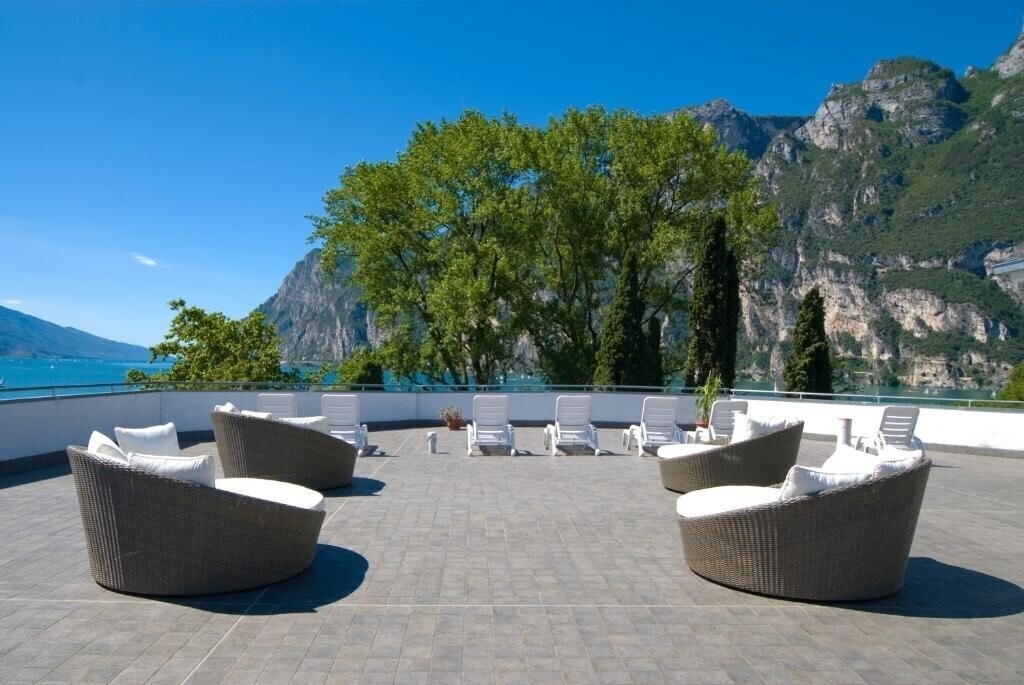 Готель Hotel Oasi Welness & SPA 4*