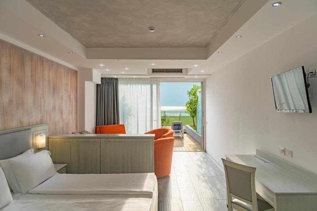 Картинка Garda Suite Hotel (Limone) 4*