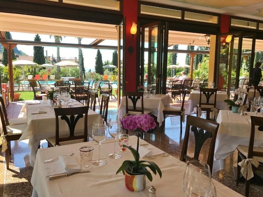 Фотографія Villa Madrina Lovely & Dynamic Hotel 4*