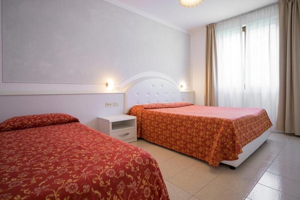 Фотография Piccolo Paradiso (Toscolano) 4*