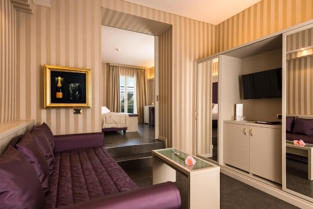 Фотографія Villa Nicolli Romantic Resort (Riva del Garda) 4*