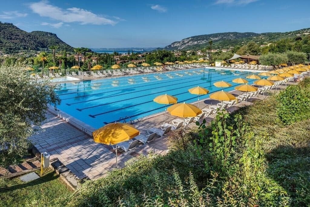 Отель Poiano Garda Resort 4*