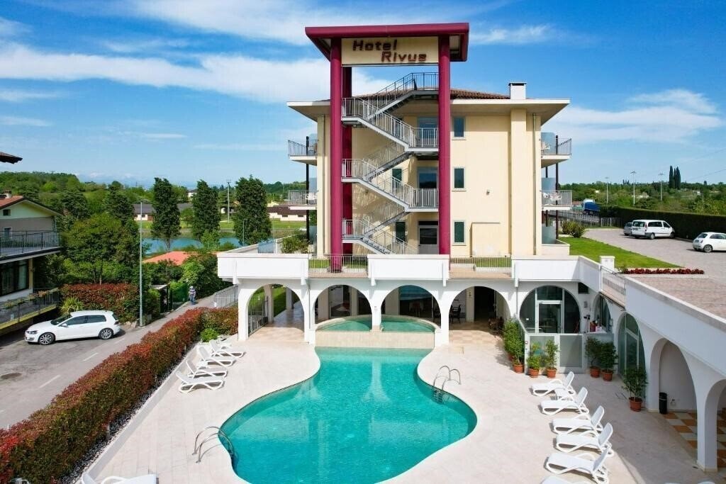 Готель Rivus (Peschiera del Garda) 3*