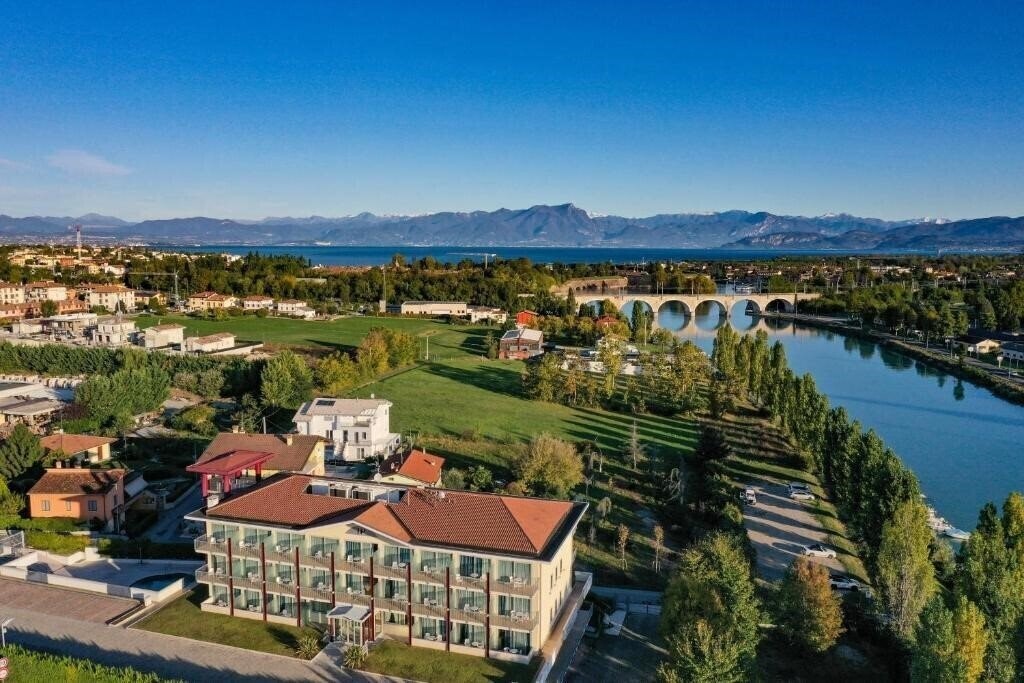 Зображення Rivus (Peschiera del Garda) 3*