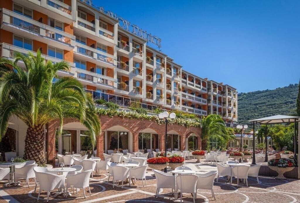 Готель Hotel Savoy Palace (Riva del Garda) 4*