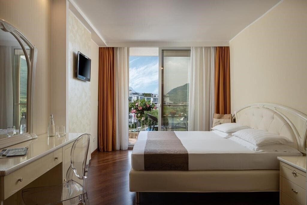 Фото Hotel Savoy Palace (Riva del Garda) 4*