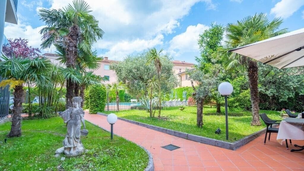 Картинка Bella Peschiera (Peschiera del Garda) 3*