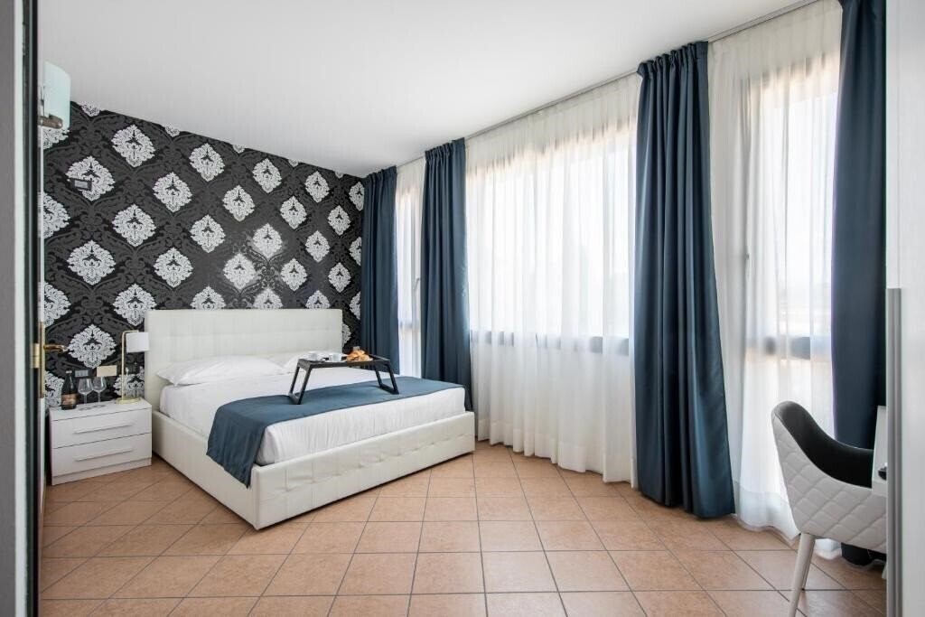 Фото Hotel Lake Como Golf 4*