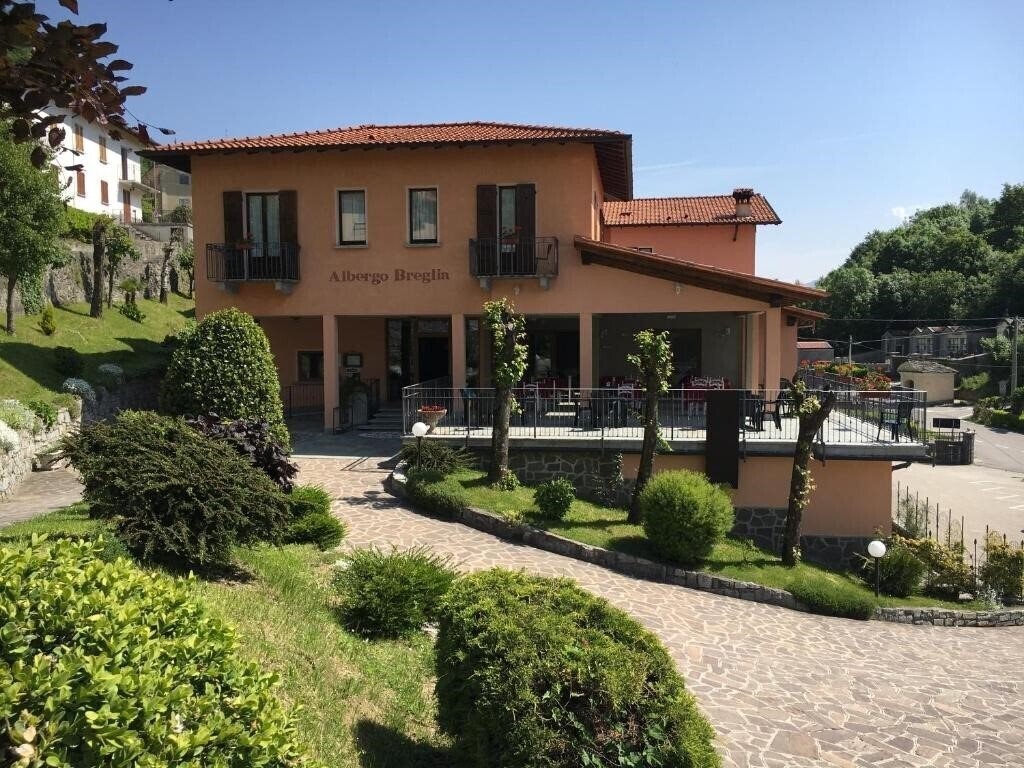 Готель Albergo Breglia 2*