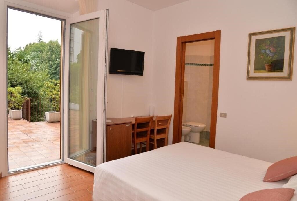 Фото Hotel Quarcino 3*