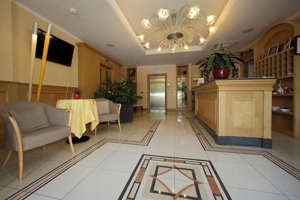 Картинка Fioroni 3*