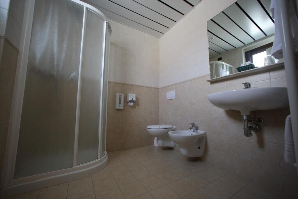 Фото Fioroni 3*