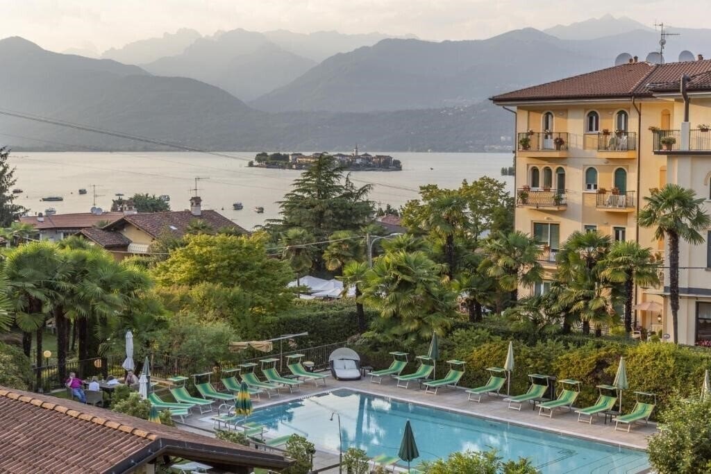 Готель Hotel Della Torre (Stresa) 3*