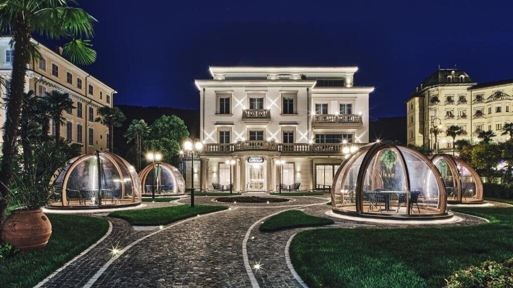 Готель Boutique Hotel Stresa 5*