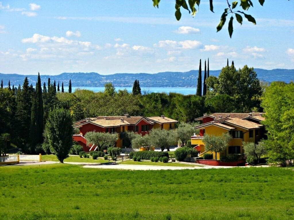 Готель Poiano Resort Apartments 3*