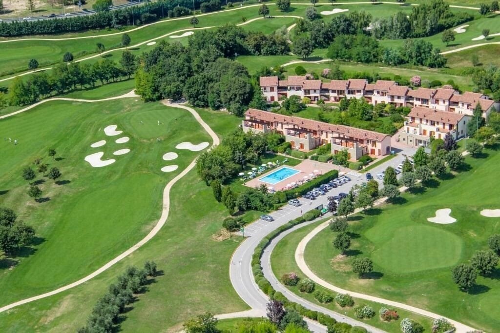 Готель Golf Residenza 2*