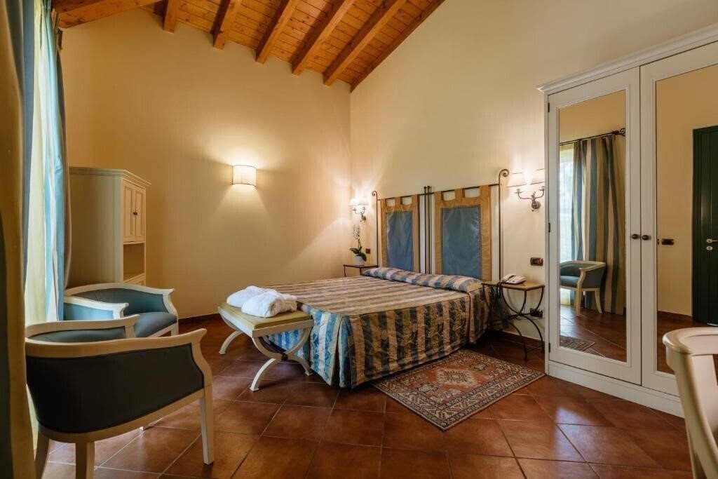 Фото Villa Sofia 4*