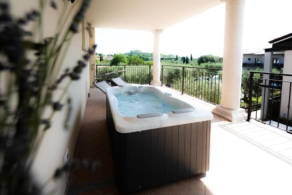 Готель Splendid Sole 4*