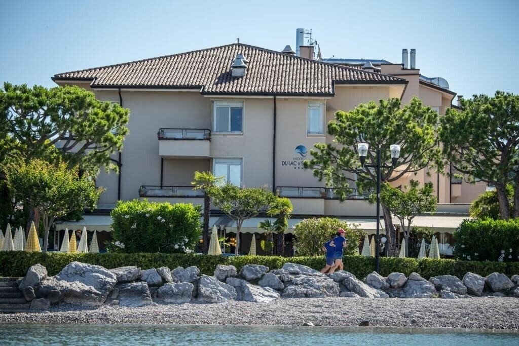 Отель Hotel Du Lac et Bellevue 4*