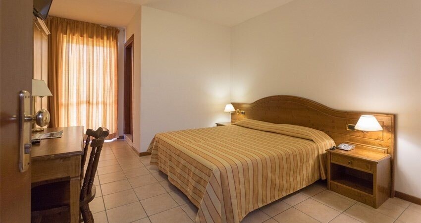 Готель Belvedere San Zeno di Montagna 3*